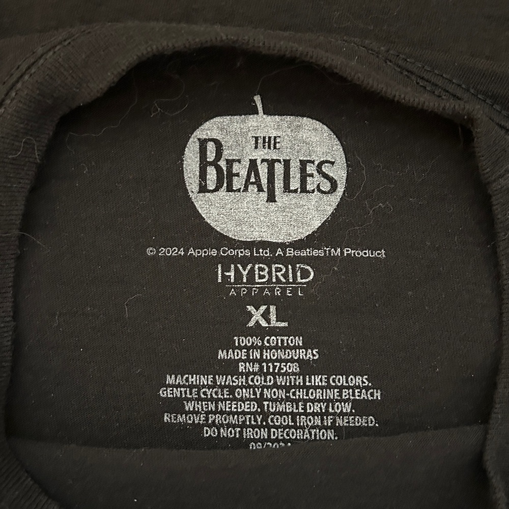 The Beatles Black Graphic Abbey Road Tee - The Beatles. XL - Picture 4 of 4